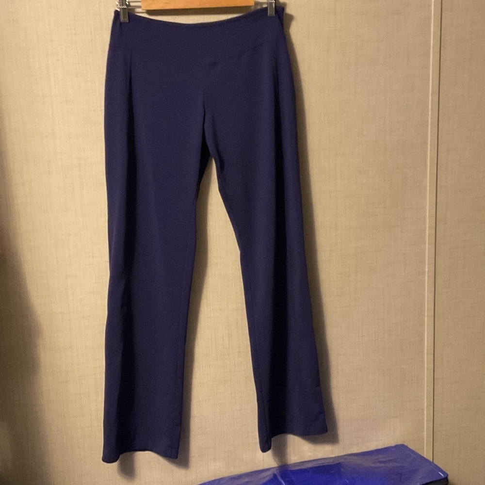 Aspire Women's Deep Blue Leggings